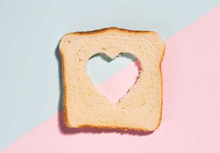 Snacking on a diet: What to eat for a snack to avoid gaining weight?