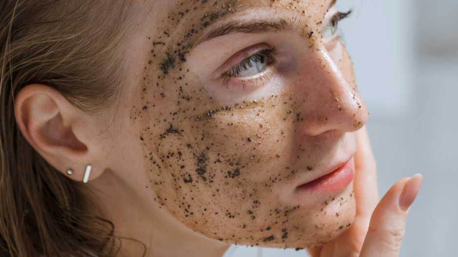 What is an exfoliant, what is it used for, and why is it essential for skincare