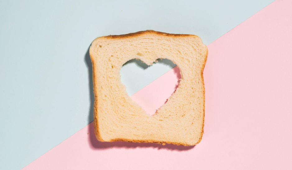 Snacking on a diet: What to eat for a snack to avoid gaining weight?